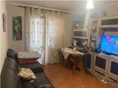 Apartament 2 camere , zona cartier Sud , et 1/4 , decomandat , imbunatatit