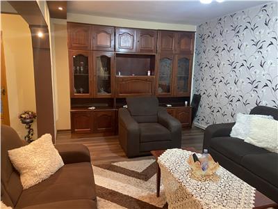 Apartament 3 camere , zona centrala -Inspectoratul Scolar , 92 mp , decomandat , imbunatatit si mobilat